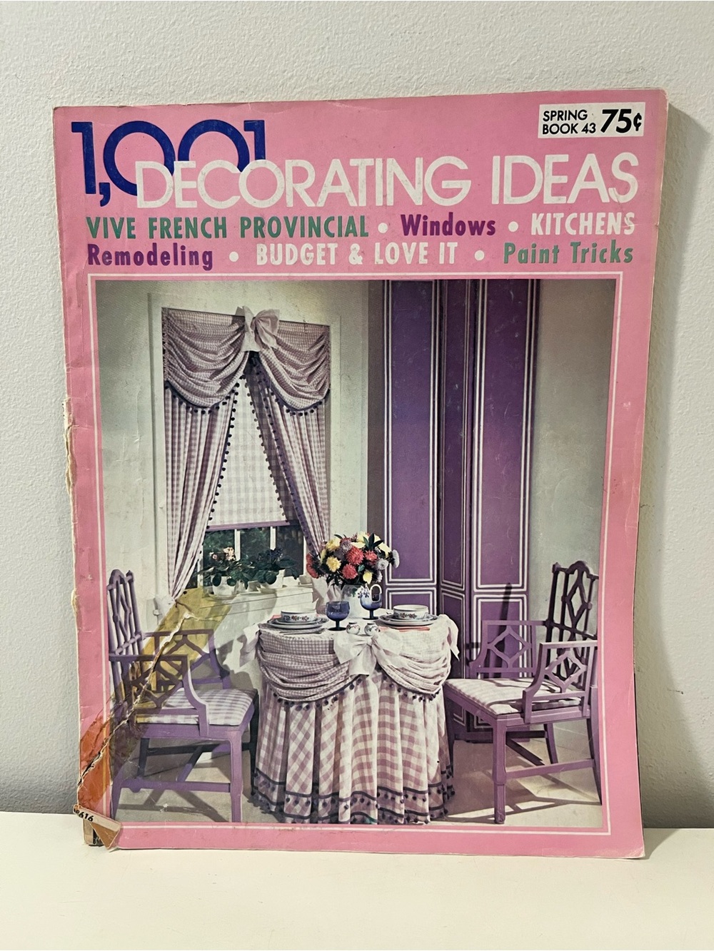 1,001 Decorating Ideas book 43, copyright 1972